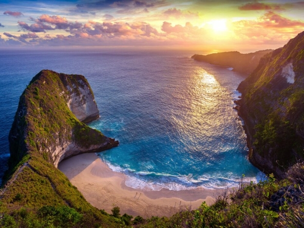 Bali and Indonesia: Paradise on Earth. A Magnet for Investors or the Potential of a Resort Paradise?