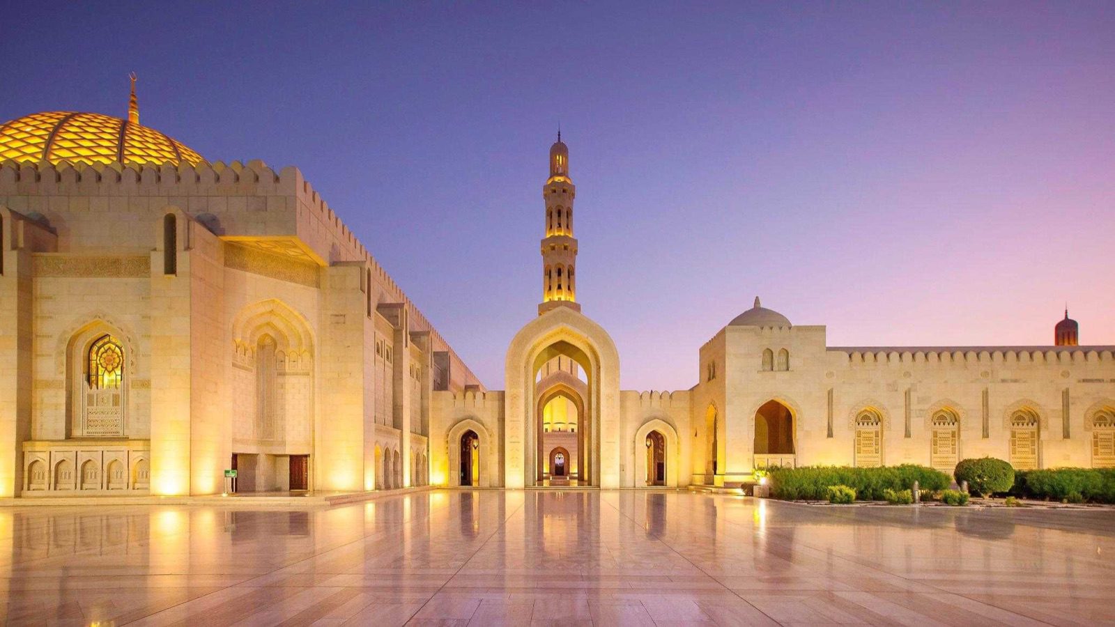 Sultan Qaboos Grand Mosque in Muscat at dusk, Oman